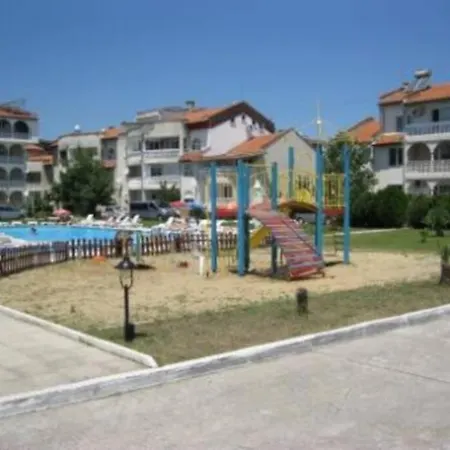 Your Lovely Summer In Sunny Apartment *
